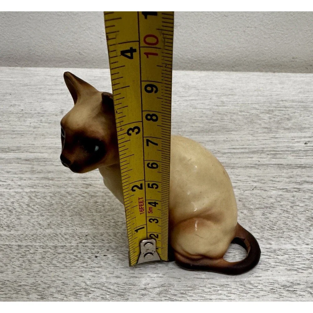 Unbranded vintage ceramic